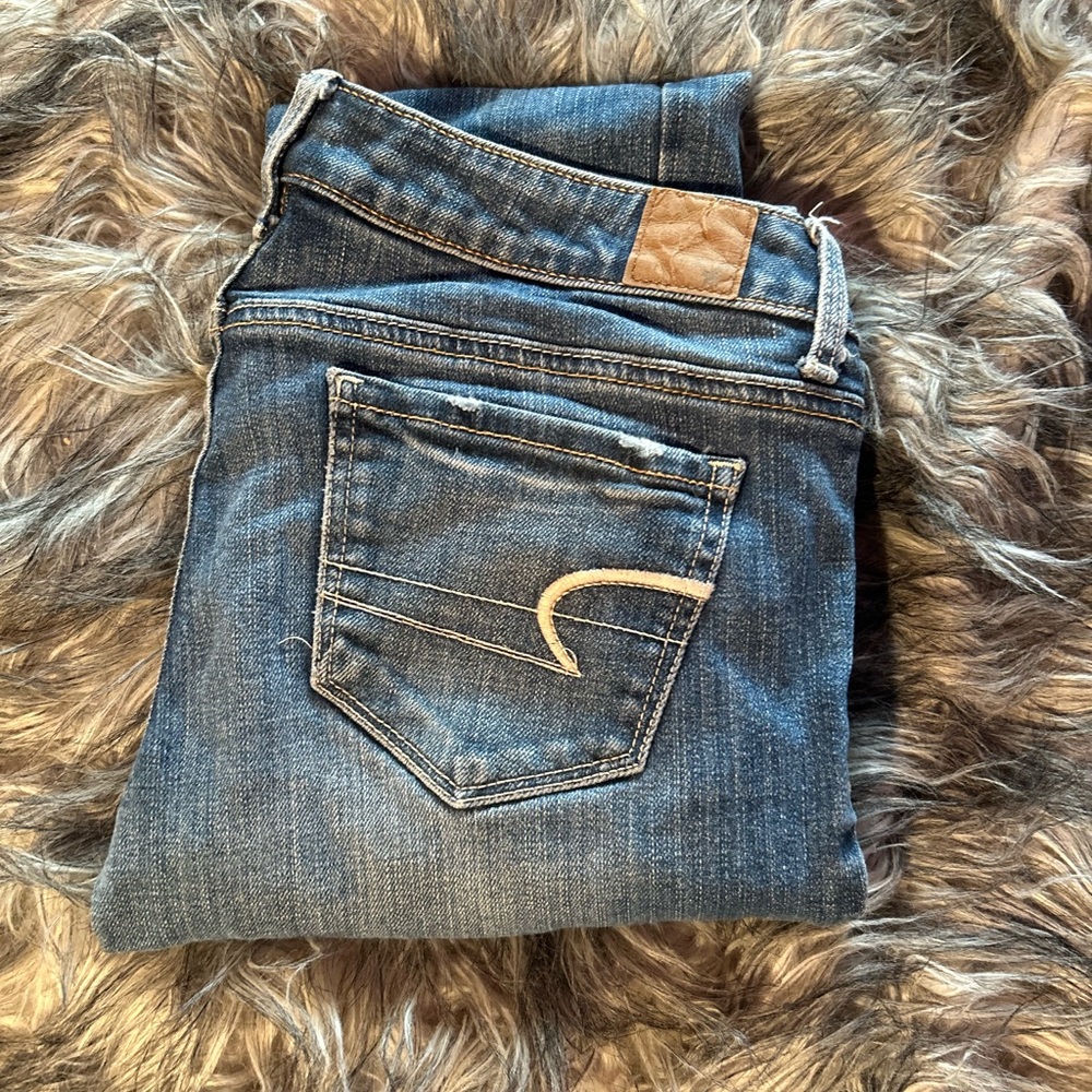 ⭒ distressed american eagle skinny jeans